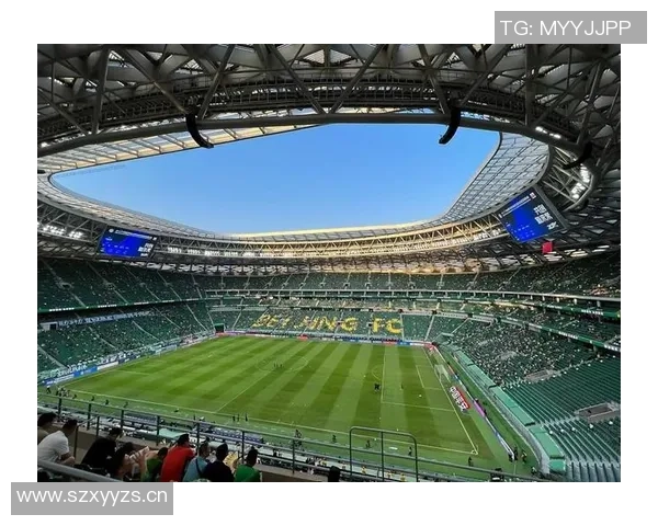 圆神16场8球4助狂奔！凌空外脚背破门，绿茵场上的传奇时刻！